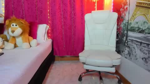 Nakary Bustamante online show from 03.02.25