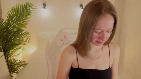 Snapshot of milfcruze chatting on 01.06.26 milfcruze online show from 01.06.26