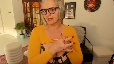 MilfElla online show from 02.25.25