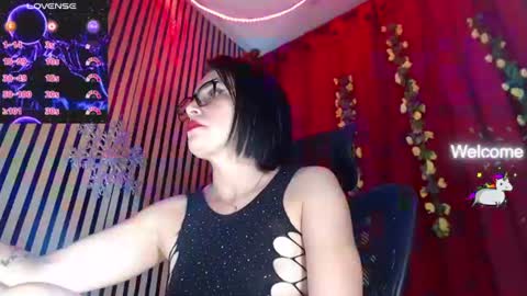 Snapshot of milfsexx_ chatting on 08.05.26 Andrea online show from 08.05.26