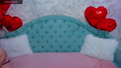 Snapshot of milinafox chatting on 02.26.25 milinafox online show from 02.26.25