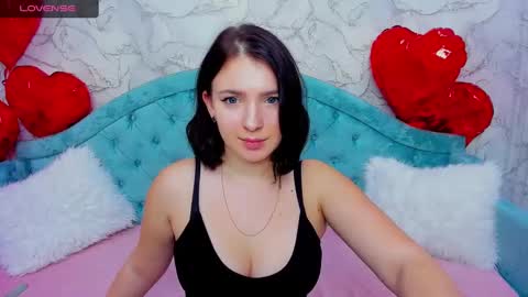 Snapshot of milinafox chatting on 03.02.25 milinafox online show from 03.02.25