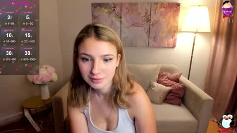 Snapshot of milinafox chatting on 11.18.25 milinafox online show from 11.18.25