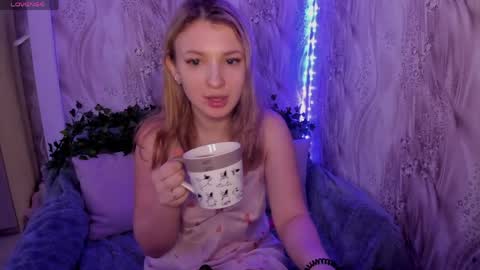 milinafox online show from 04.04.26