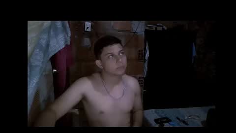 Snapshot of milk_boy25 chatting on 09.13.25 milk_boy25 online show from 09.13.25