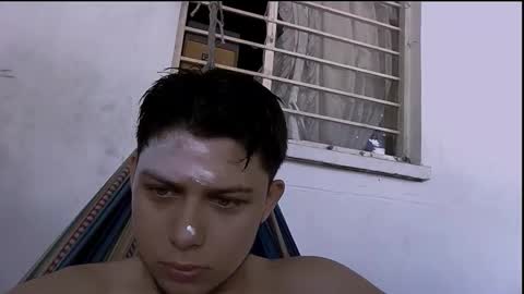 Snapshot of milk_boy25 chatting on 10.15.25 milk_boy25 online show from 10.15.25