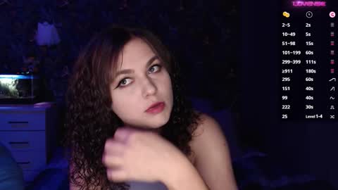 Stella and Neo online show from 10.31.25