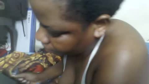 Snapshot of milk_titz chatting on 12.18.24 kinwity online show from 12.18.24