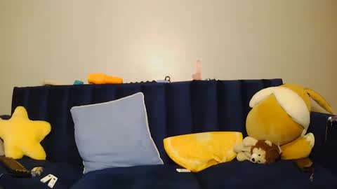 Snapshot of milkandhoneybby chatting on 10.09.25 Honey online show from 10.09.25