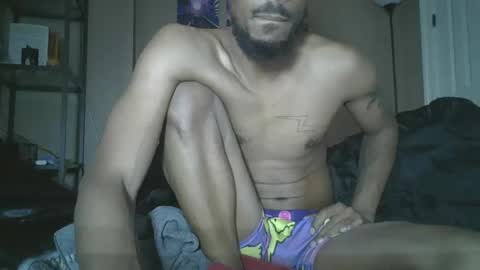 Snapshot of milkchocolatesensei chatting on 01.05.25 Milk Chocolate Sensei online show from 01.05.25