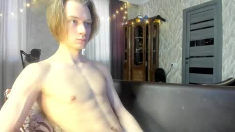 Isaac online show from 01.06.26