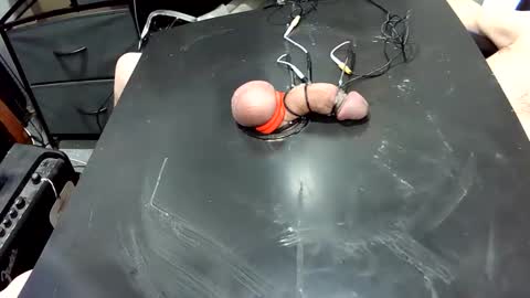 milk me dry online show from 02.05.26