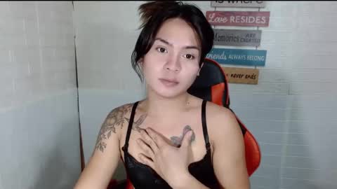 Snapshot of milkycumnel23 chatting on 12.13.24 NEL 23 online show from 12.13.24