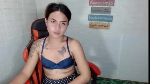 Snapshot of milkycumnel23 chatting on 01.22.25 NEL 23 online show from 01.22.25