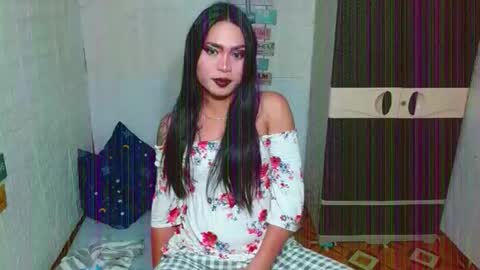 Snapshot of milkycumnel23 chatting on 12.02.25 NEL 23 online show from 12.02.25