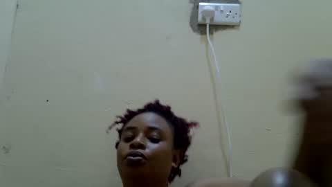 Snapshot of milkymom256 chatting on 11.24.25 milkymom256 online show from 11.24.25