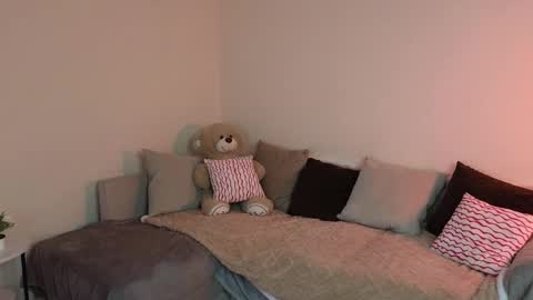 Ula online show from 04.04.26