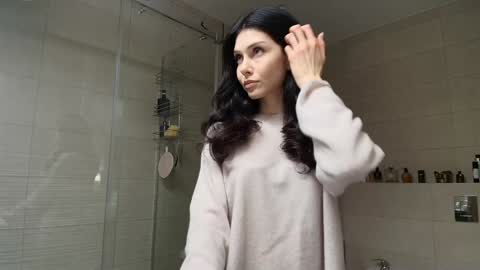 Snapshot of milla_bella chatting on 01.08.26 milla bella online show from 01.08.26