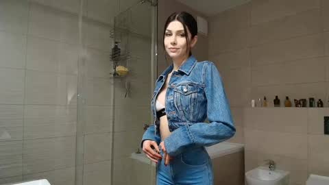 Snapshot of milla_bella chatting on 01.13.26 milla bella online show from 01.13.26