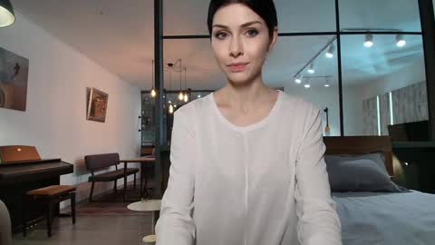 Snapshot of milla_bella chatting on 02.27.26 milla bella online show from 02.27.26