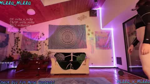 Snapshot of milla_milla chatting on 02.20.26 milla_milla online show from 02.20.26