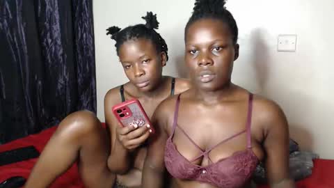 Snapshot of milla_nova chatting on 04.13.26 nova online show from 04.13.26