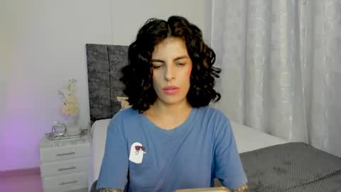 Milagros online show from 02.10.25