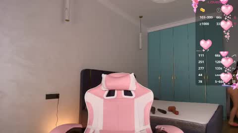 millaa_bella online show from 04.26.26