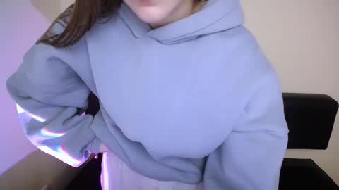 Milla online show from 11.20.25