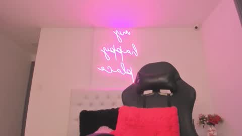 Snapshot of miller_silvana chatting on 11.30.25 miller_silvana online show from 11.30.25