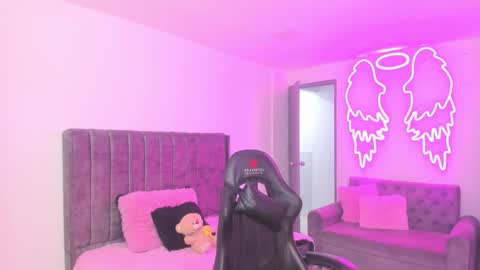 Snapshot of miller_silvana chatting on 02.11.26 miller_silvana online show from 02.11.26