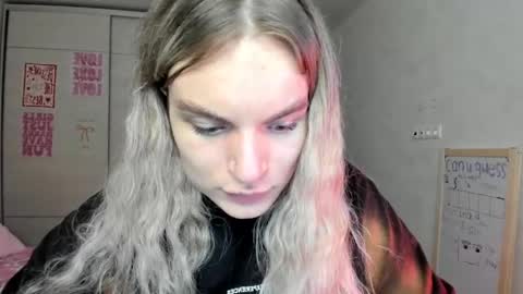mili-kira online show from 05.23.26