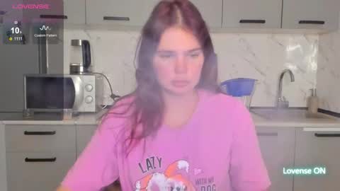 Snapshot of milly_brown_ chatting on 11.02.25 Welcome My name is Tina online show from 11.02.25