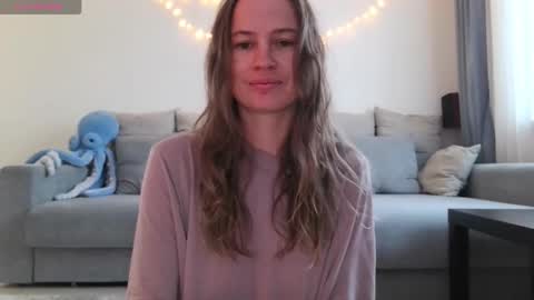 milly_browski online show from 10.16.25