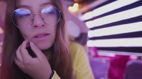 Snapshot of milly_kenner chatting on 12.24.24 MILLY online show from 12.24.24