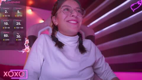 Snapshot of milly_kenner chatting on 01.25.25 MILLY online show from 01.25.25