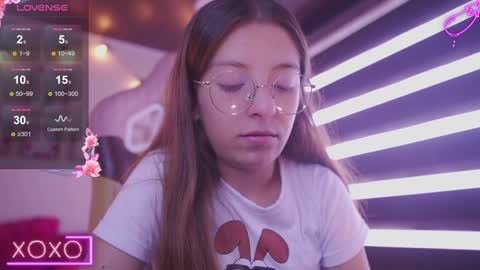 Snapshot of milly_kenner chatting on 02.08.25 MILLY online show from 02.08.25