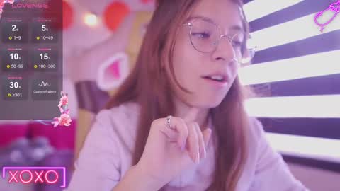 Snapshot of milly_kenner chatting on 02.11.25 MILLY online show from 02.11.25