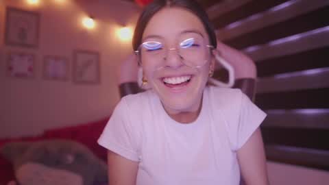 Snapshot of milly_kenner chatting on 02.26.25 MILLY online show from 02.26.25