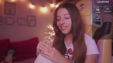 Snapshot of milly_kenner chatting on 02.28.25 MILLY online show from 02.28.25