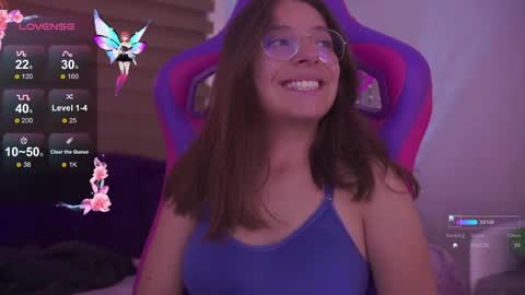 Snapshot of milly_kenner chatting on 10.14.25 MILLY online show from 10.14.25