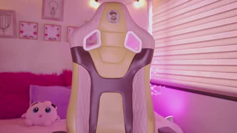 Snapshot of milly_kenner chatting on 02.04.26 MILLY online show from 02.04.26