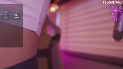 Snapshot of milly_kenner chatting on 02.27.26 MILLY online show from 02.27.26