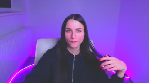 Snapshot of milly_liss chatting on 01.22.25 Milly online show from 01.22.25