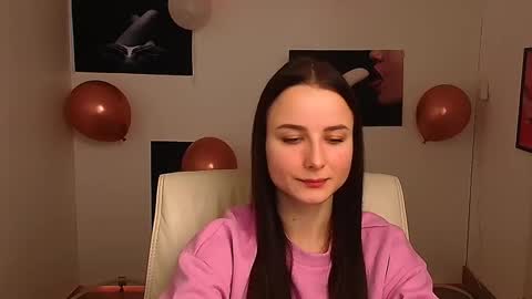 Snapshot of milly_liss chatting on 02.28.25 Milly online show from 02.28.25