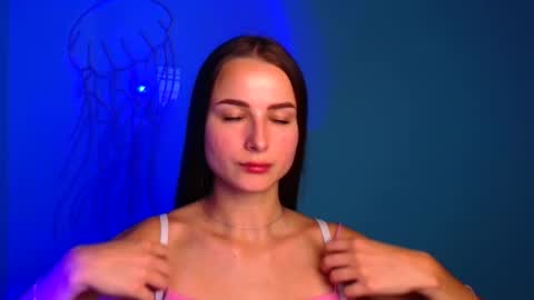 Snapshot of milly_liss chatting on 09.22.25 Milly online show from 09.22.25