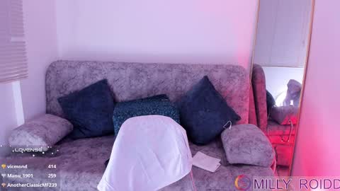 Snapshot of milly_roidd chatting on 01.03.25 gaby online show from 01.03.25