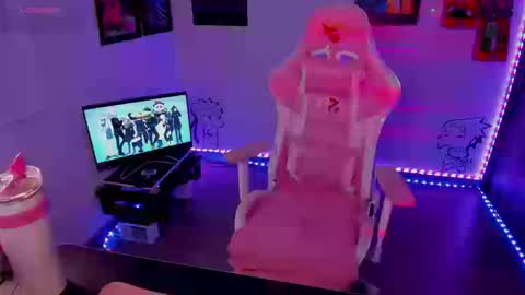 Monkey D Maddie online show from 09.24.25