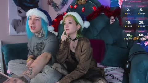 Snapshot of milten_trish chatting on 12.17.24 milten_trish online show from 12.17.24