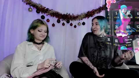 Snapshot of milten_trish chatting on 01.03.25 milten_trish online show from 01.03.25